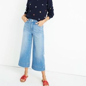 Petite Wide-Leg Crop Jeans in Delancey Wash